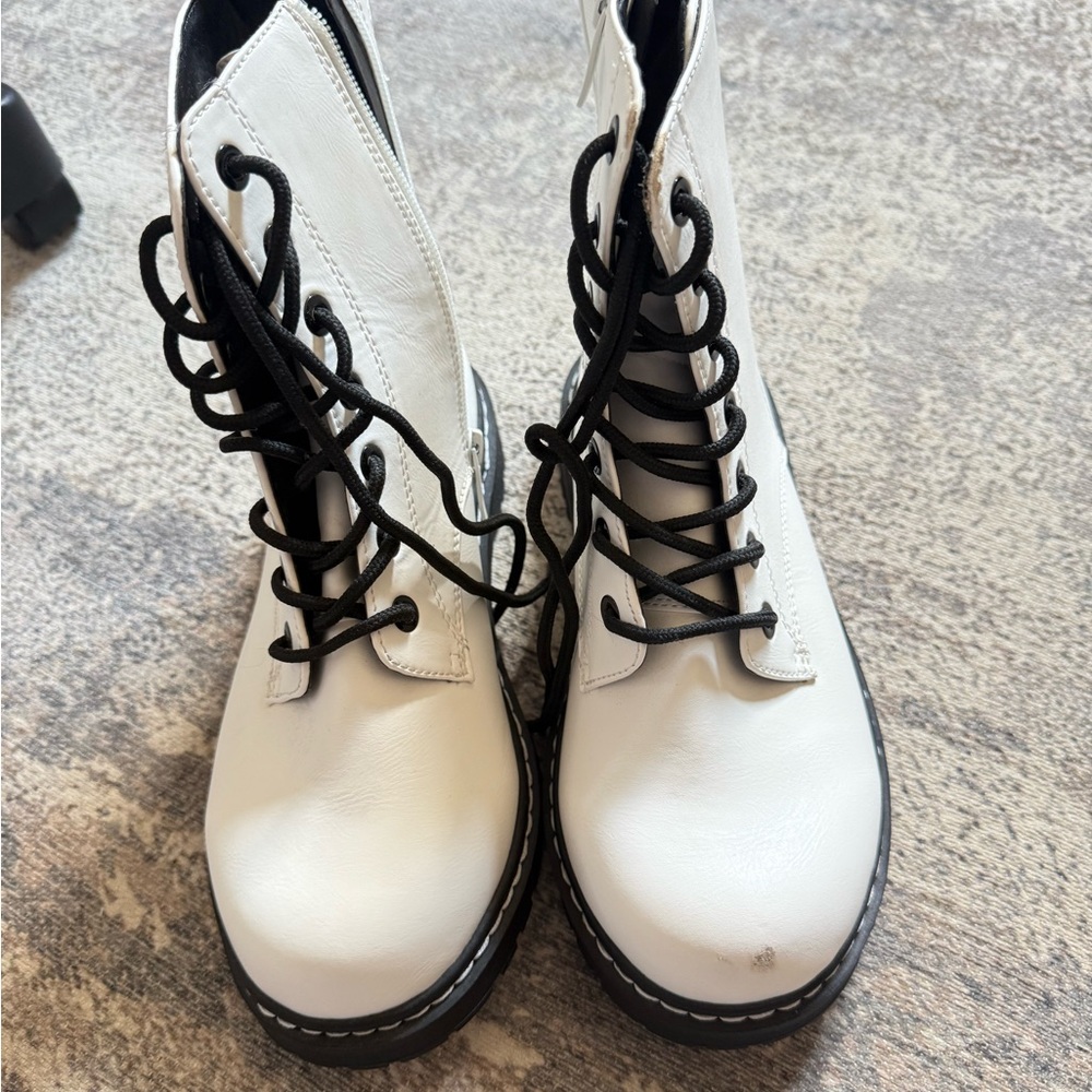 torrid White Lace-Up Combat Boots with Black Laces